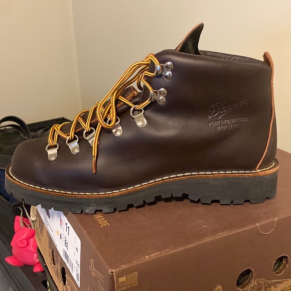 Danner Other - Danner mountain light boots in brown